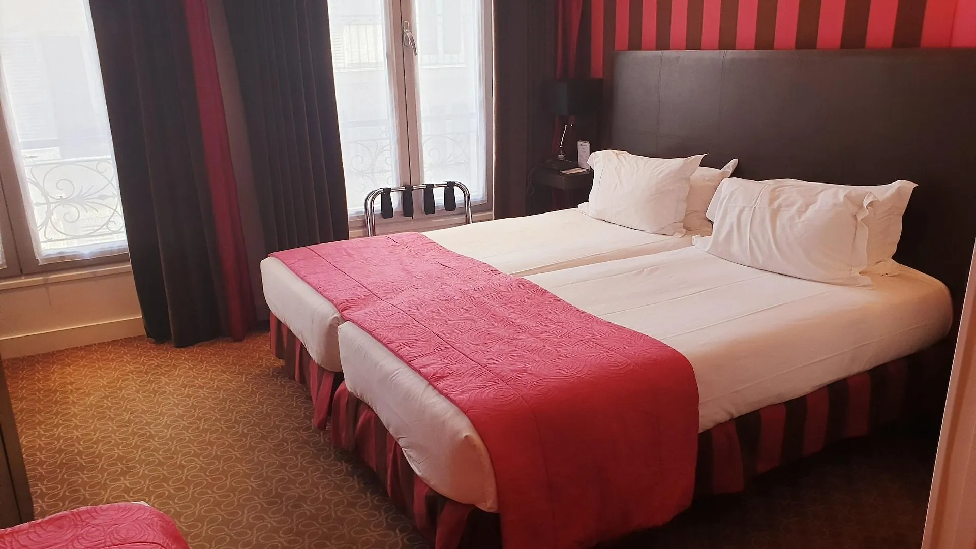 Hotel Star Champs-elysees 4*