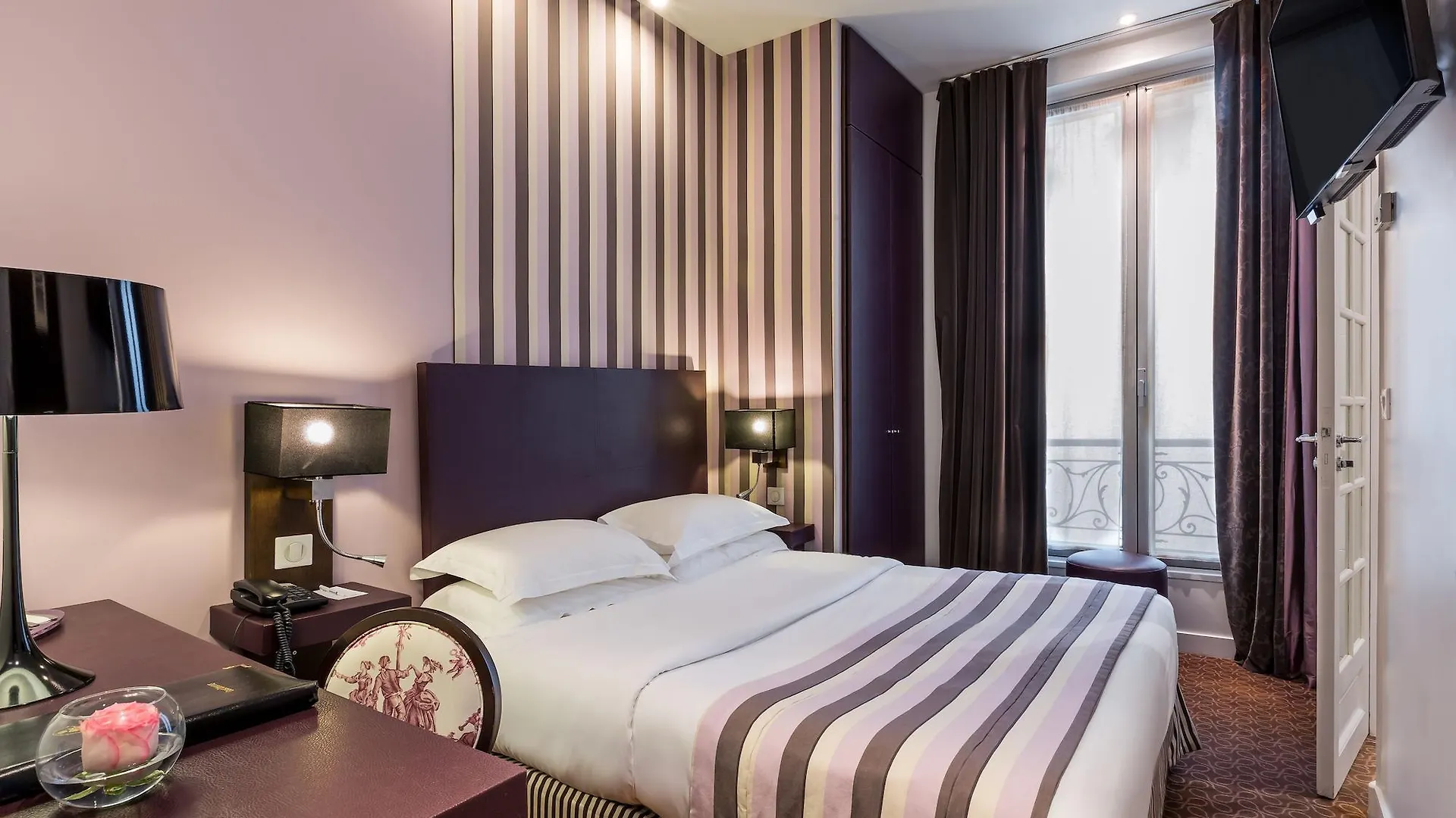 Hotel Star Champs-elysees Paris