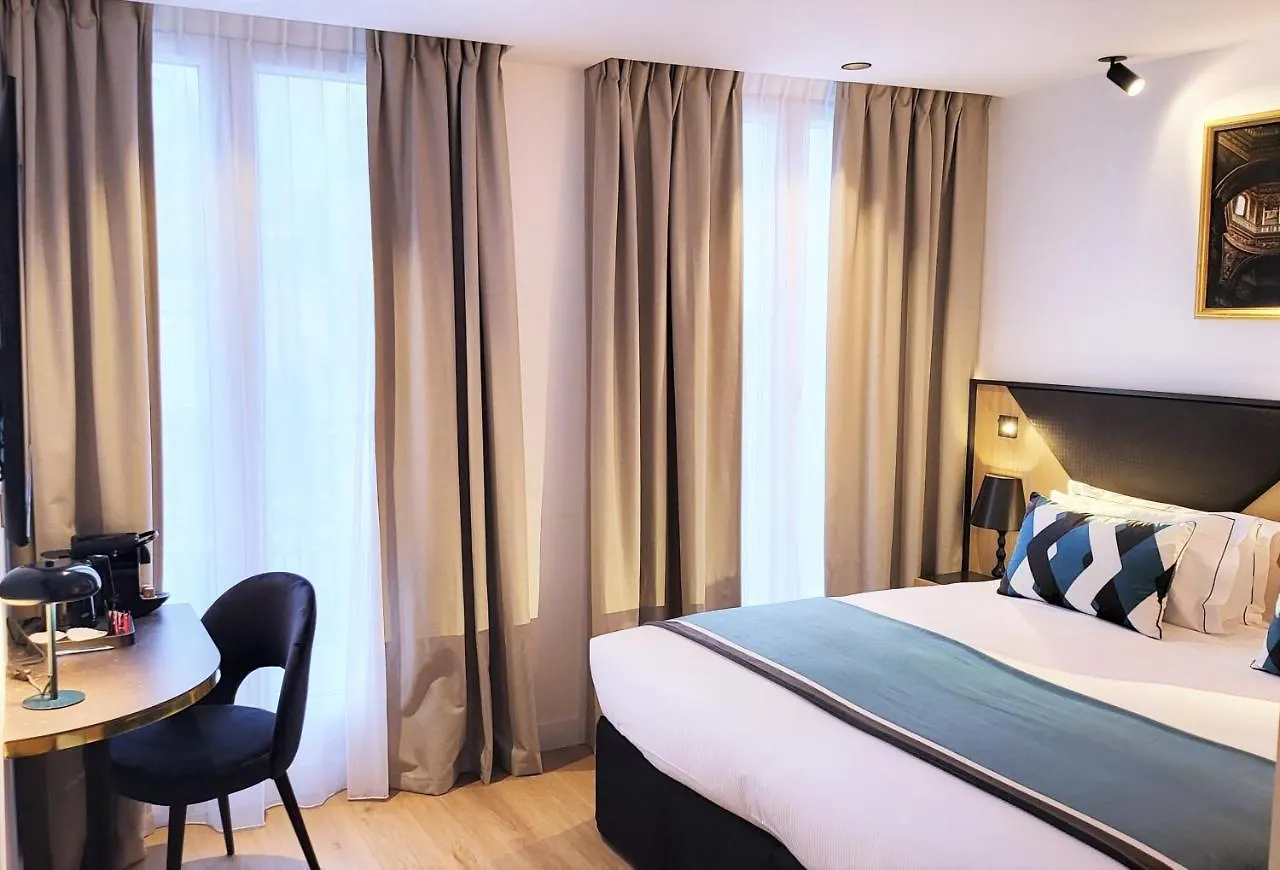 Star Champs-elysees 4* Paříž